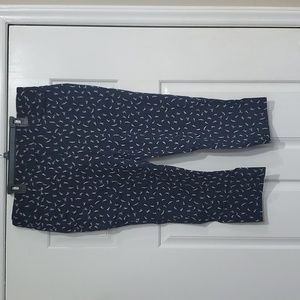 Maurices pull on capri pants size XL